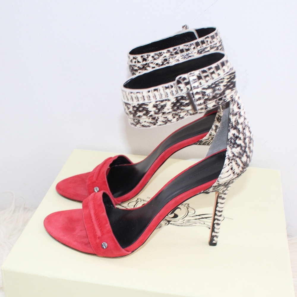 Rachel Roy heel sandals